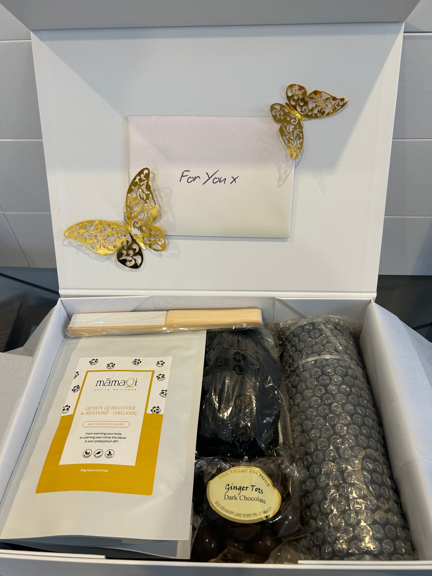 Queen Qi Deluxe Postpartum Hamper